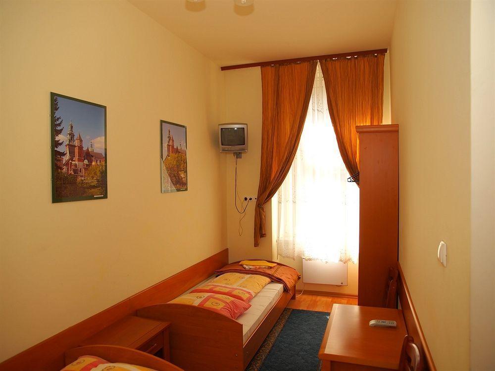 Golden Lion Guest Rooms Szewska 19 克拉科夫 外观 照片