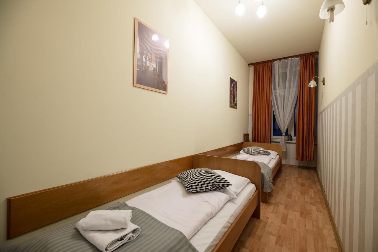 Golden Lion Guest Rooms Szewska 19 克拉科夫 外观 照片