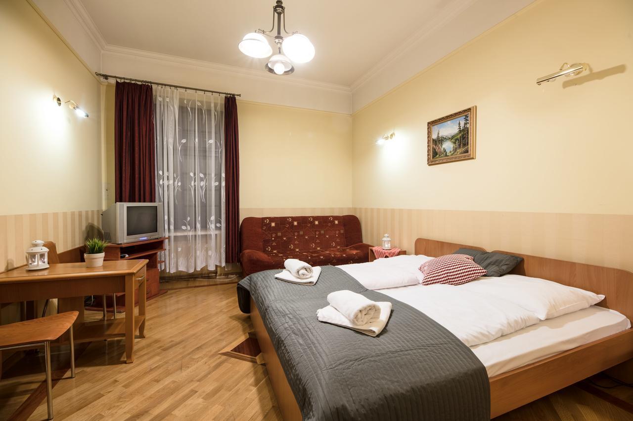 Golden Lion Guest Rooms Szewska 19 克拉科夫 外观 照片