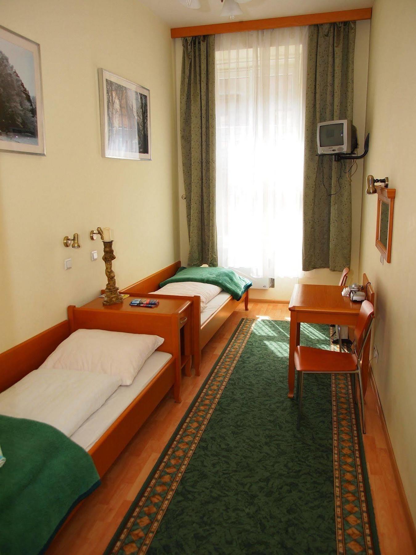 Golden Lion Guest Rooms Szewska 19 克拉科夫 外观 照片